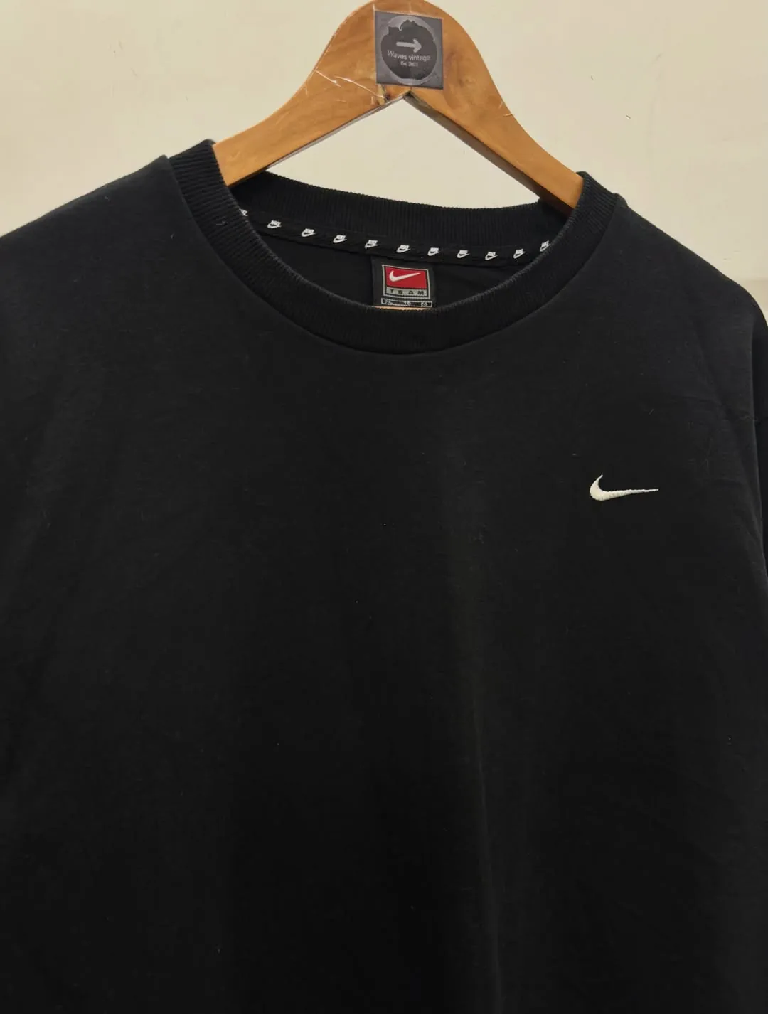 BLACK NIKE EMBROIDERY SWOOSH SWEATSHIRT — photo 4