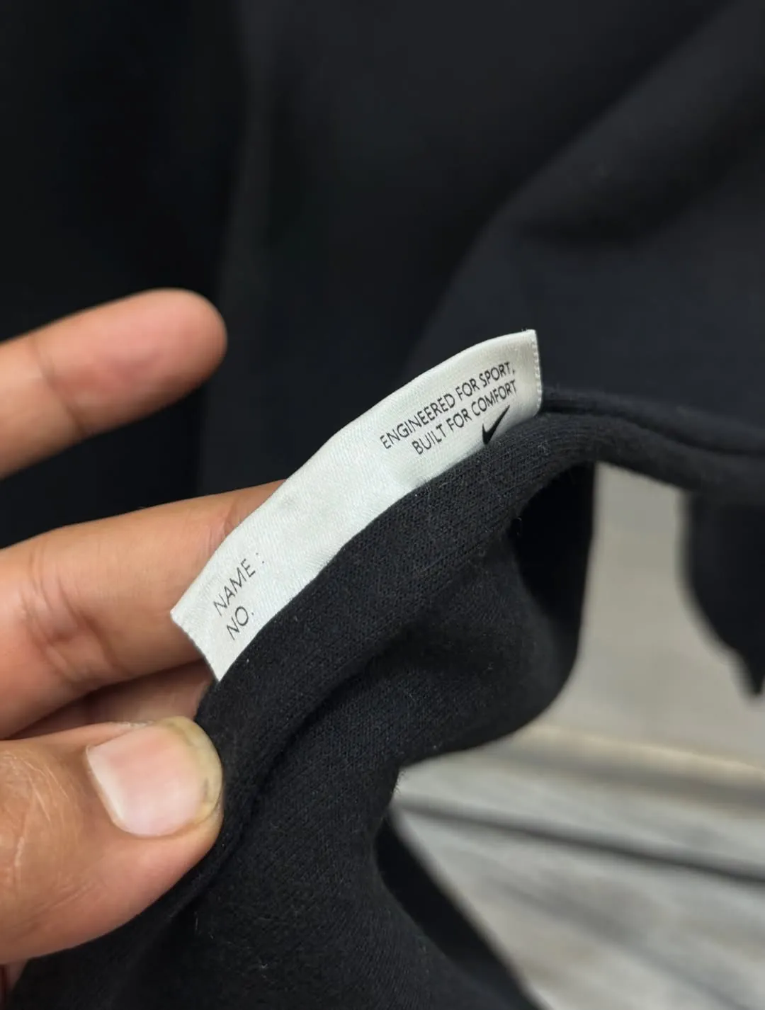 BLACK NIKE EMBROIDERY SWOOSH SWEATSHIRT — photo 5