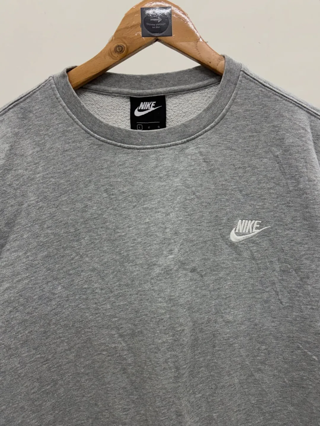 LIGHT GREY NIKE EMBROIDERY TICK SWEATSHIRT — photo 2