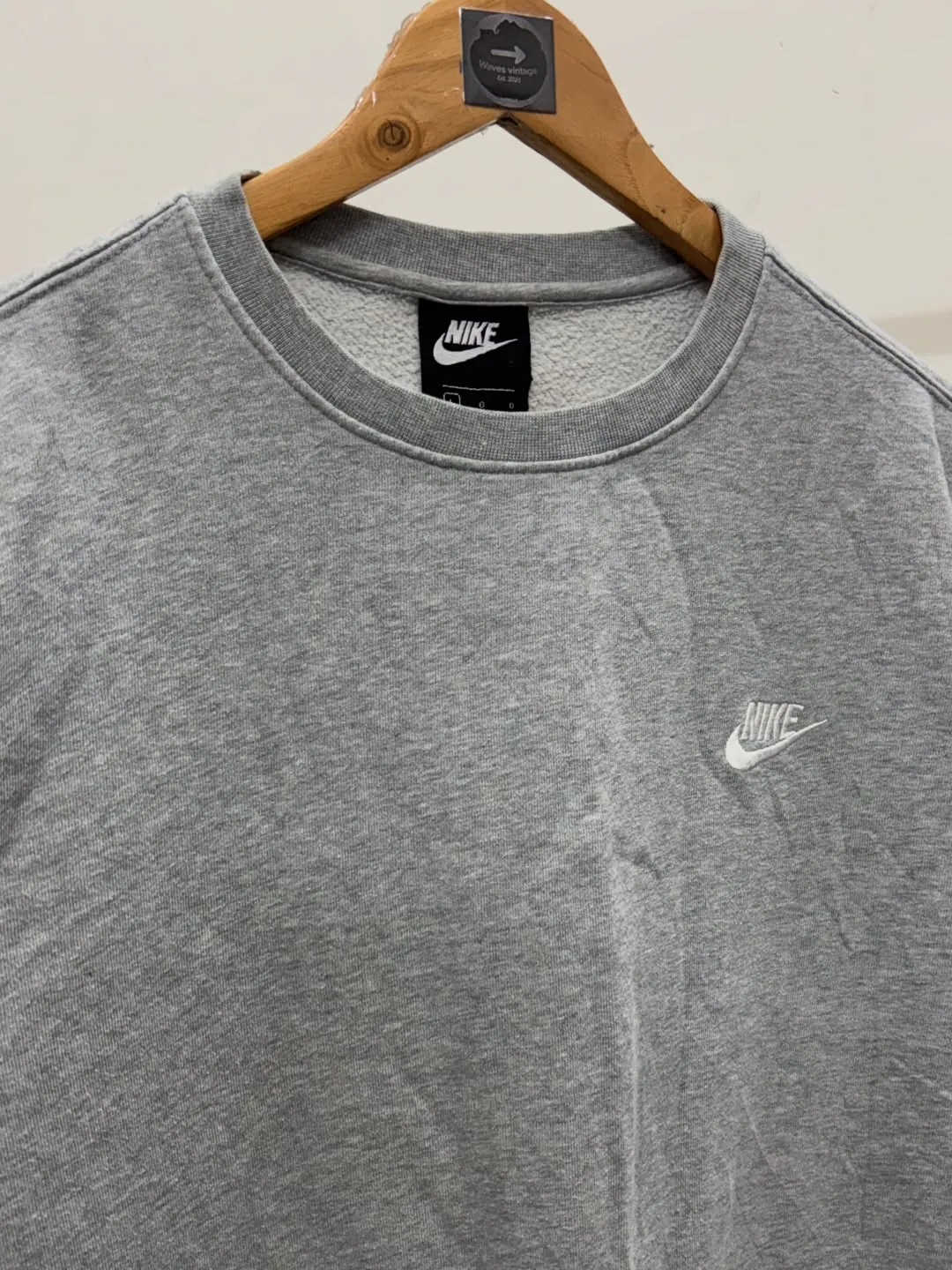 LIGHT GREY NIKE EMBROIDERY TICK SWEATSHIRT — photo 4