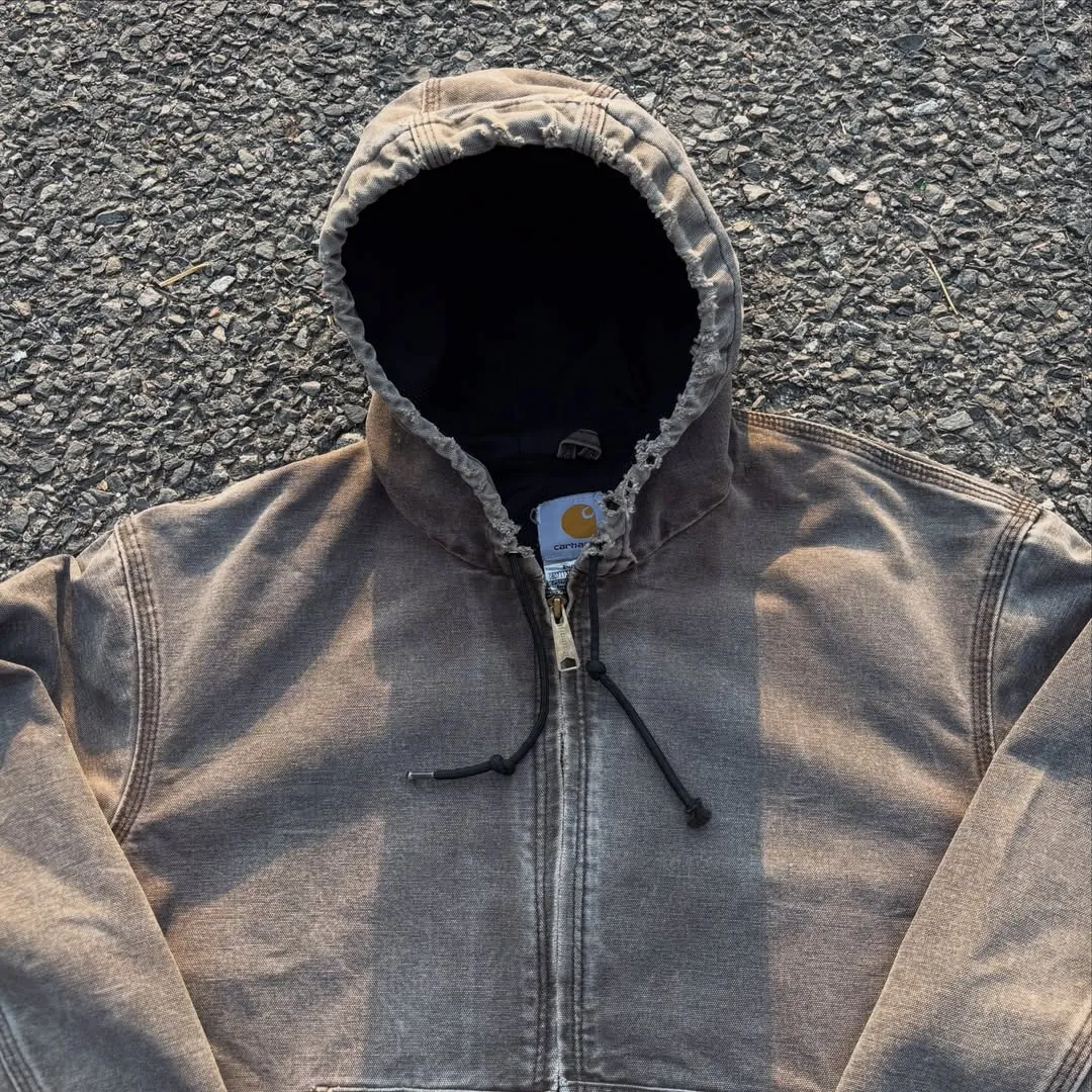 2000s Thrashed Sunfaded Carhartt Active Jacket — photo 3